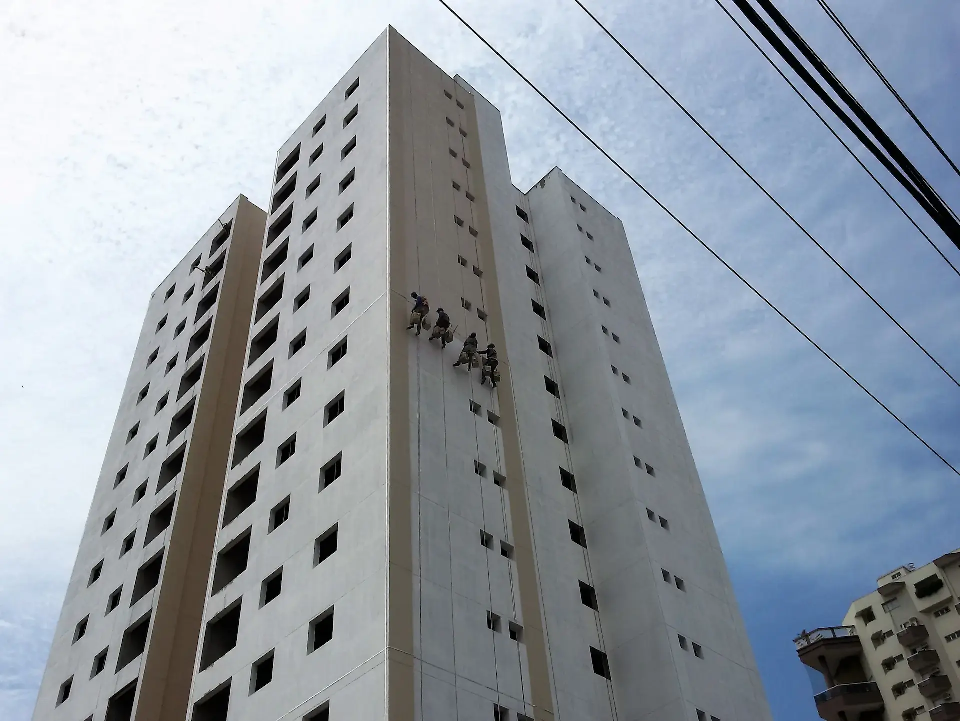 Edifício Fênix — Pintura externa.
