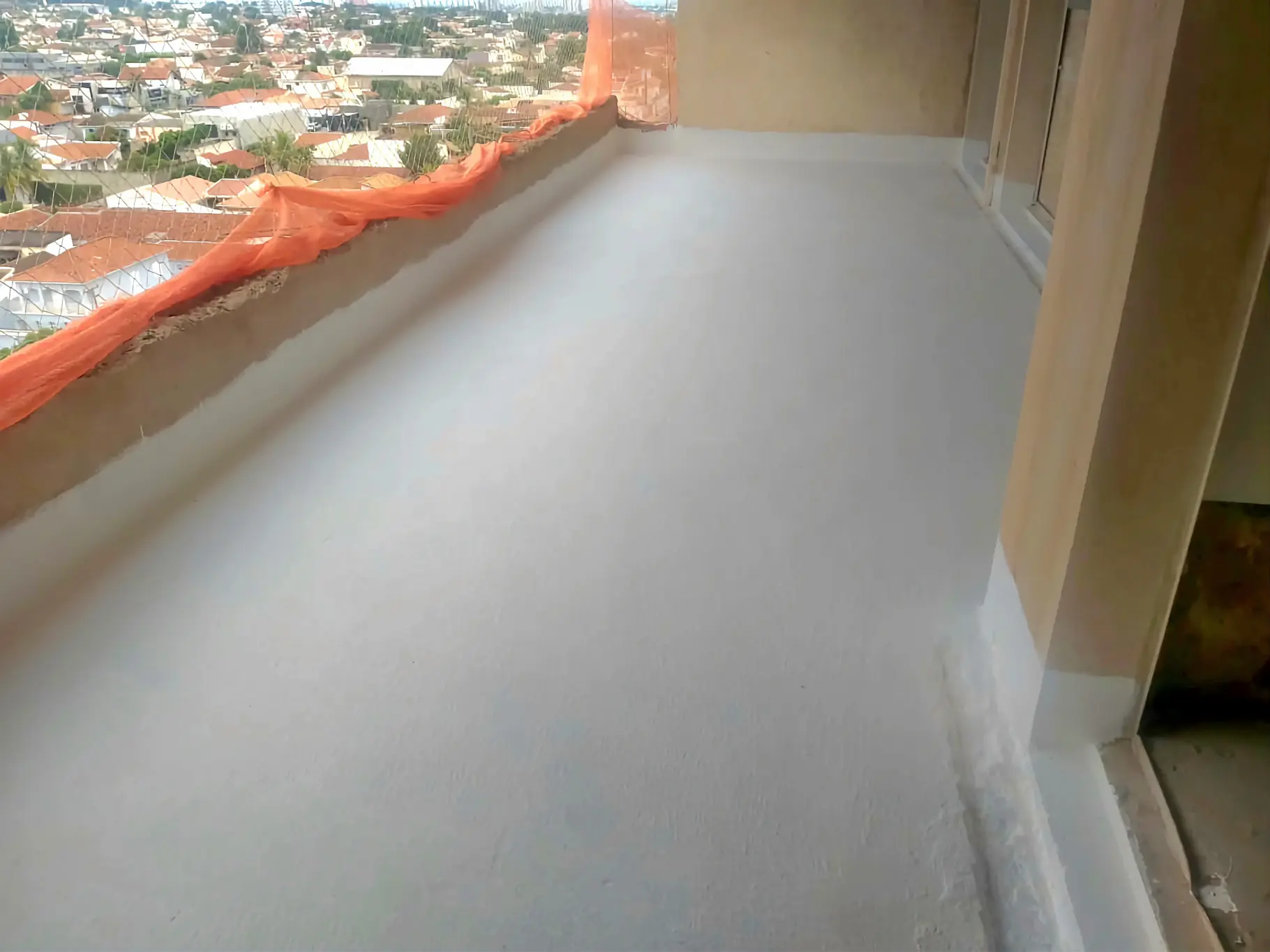 Obra em Araraquara/SP
Impermeabilização/Manta Líquida: Terraço — 40 m²