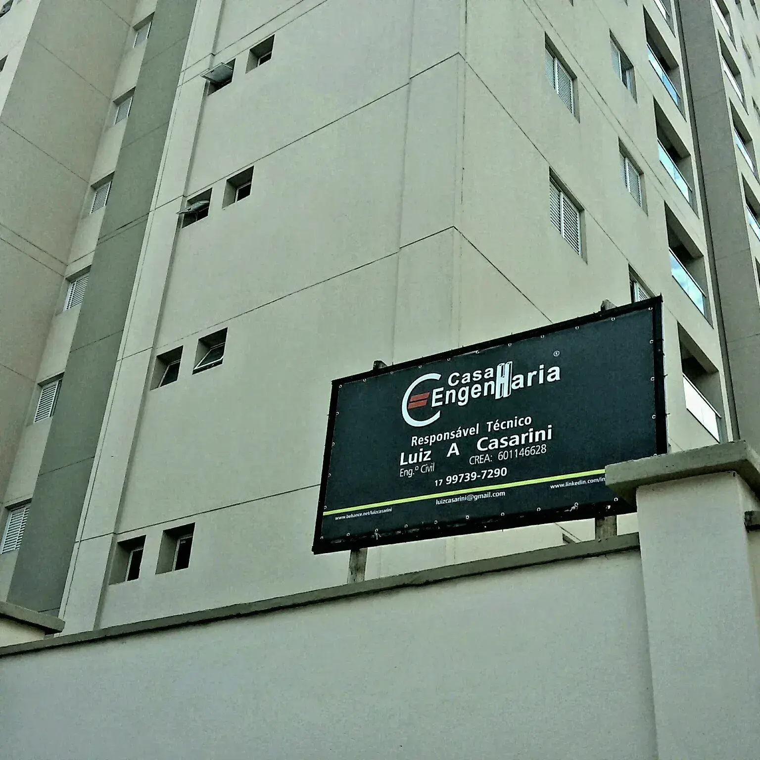 Responsabilidade Técnica — Edifício FênixPlaca da obra.